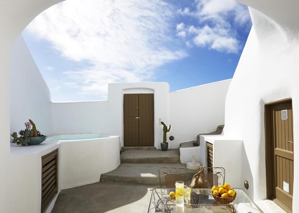 The Small Architect House — Pyrgos