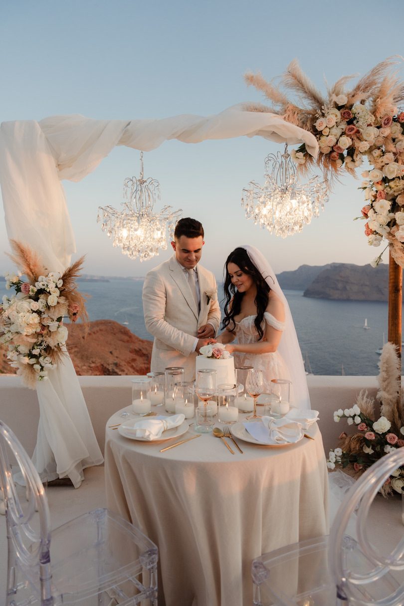 Santorini wedding décor and rentals