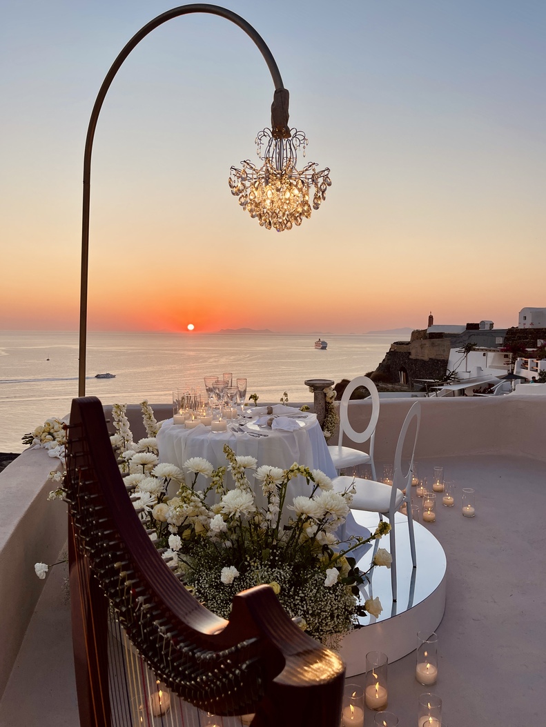 Santorini wedding décor and rentals