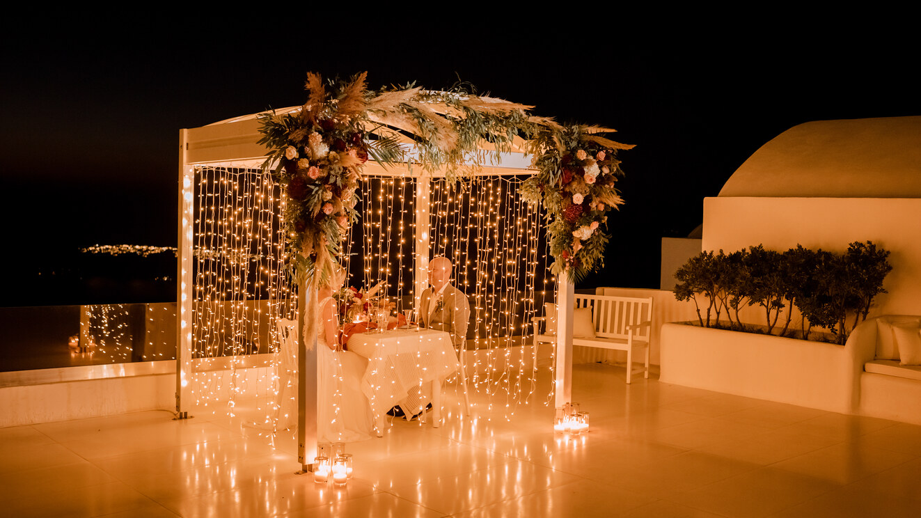 Santorini wedding décor and rentals